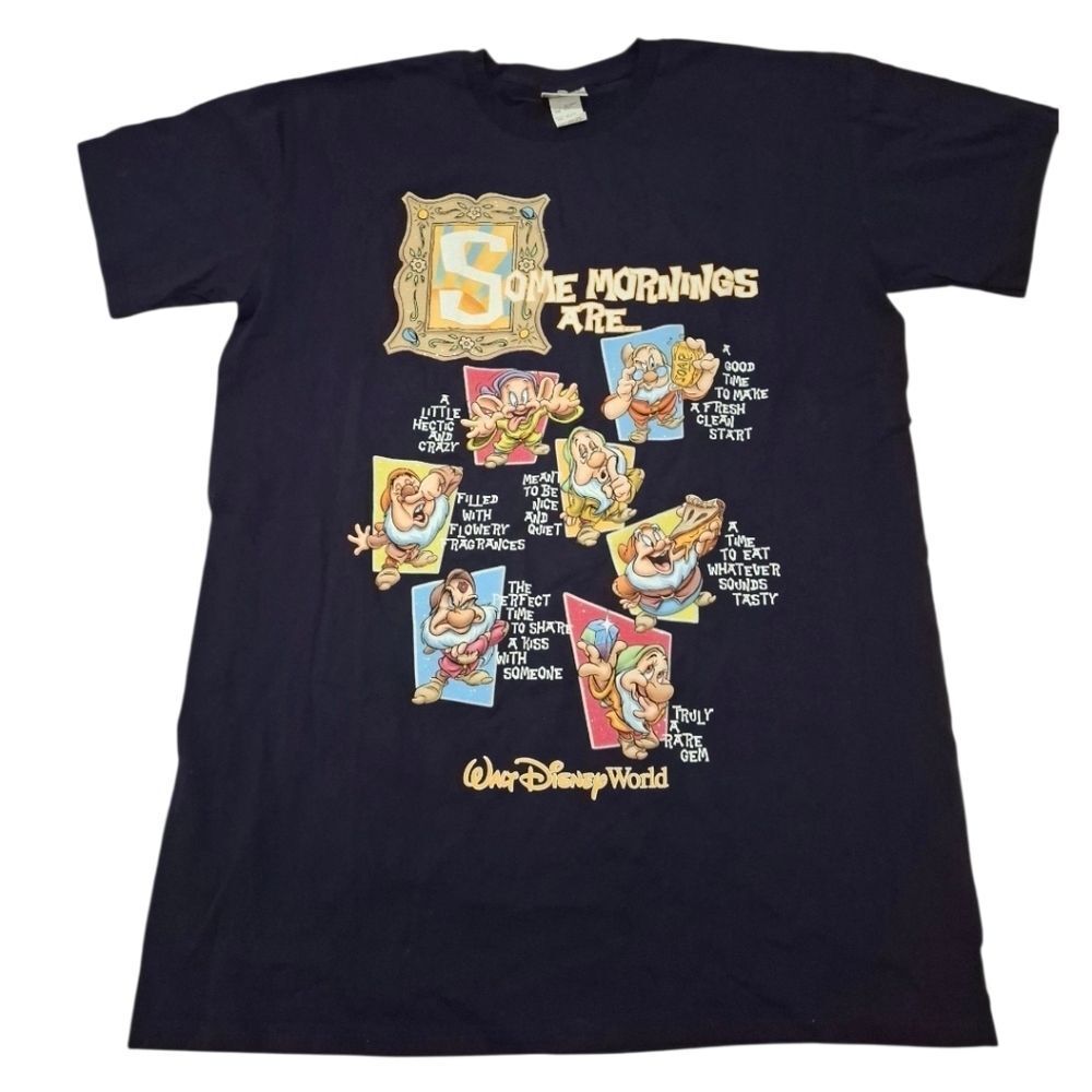 Vintage Walt Disney World Snow White & The Seven Dwarfs Sleeping Shirt
